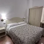 Terranova فندق