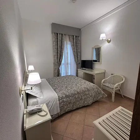 Terranova 3*