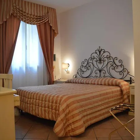 Terranova Hotel 3*